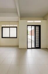 Tembeling Road (D15), Terrace #475897341